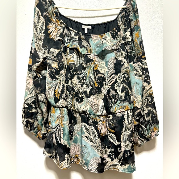 MAURICE'S  Women’s Ruffle collar multi color shirt - Picture 2 of 9